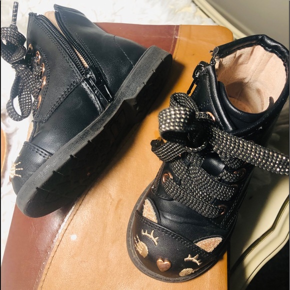 Boots - Picture 3 of 3